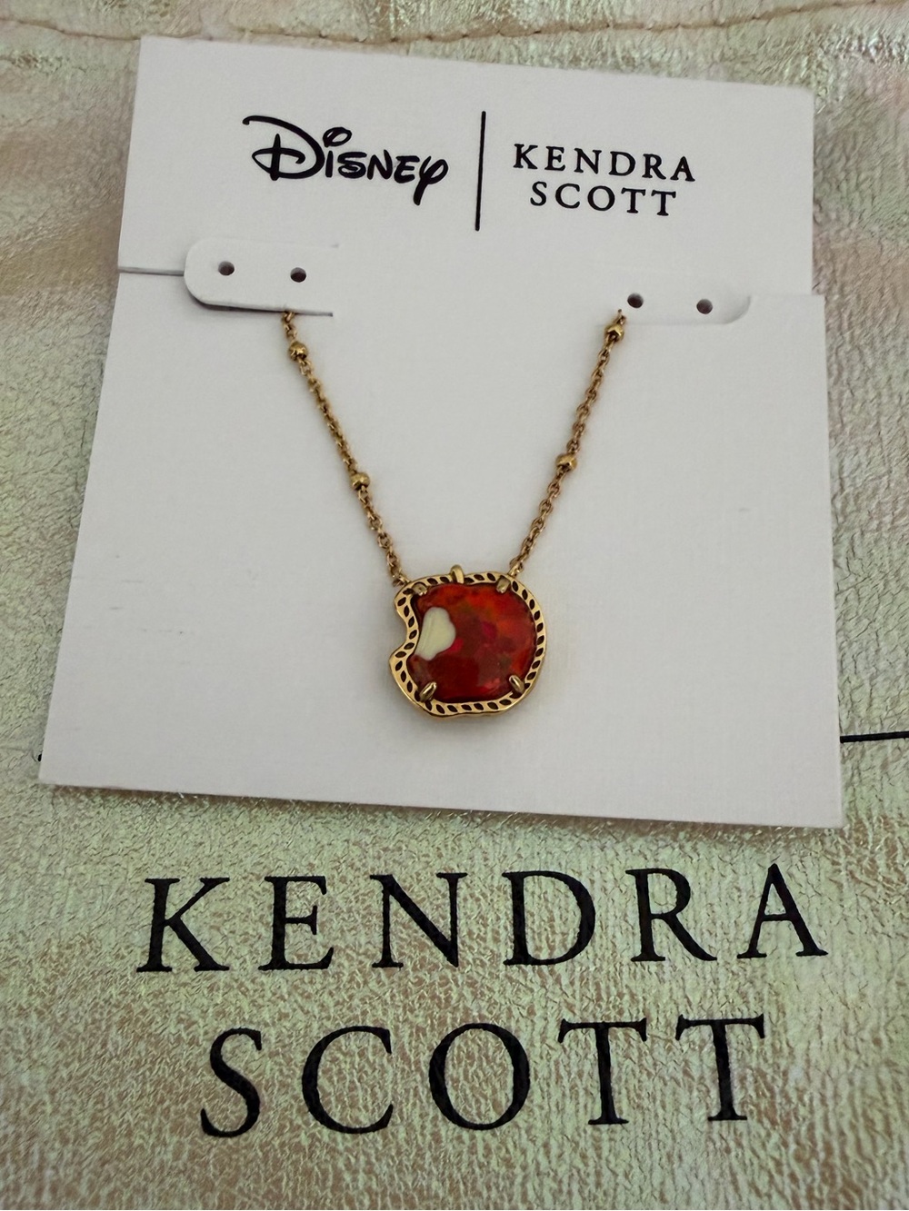 Disney x Kendra Scott Snow White Red Apple Pendant Necklace Gold NWT